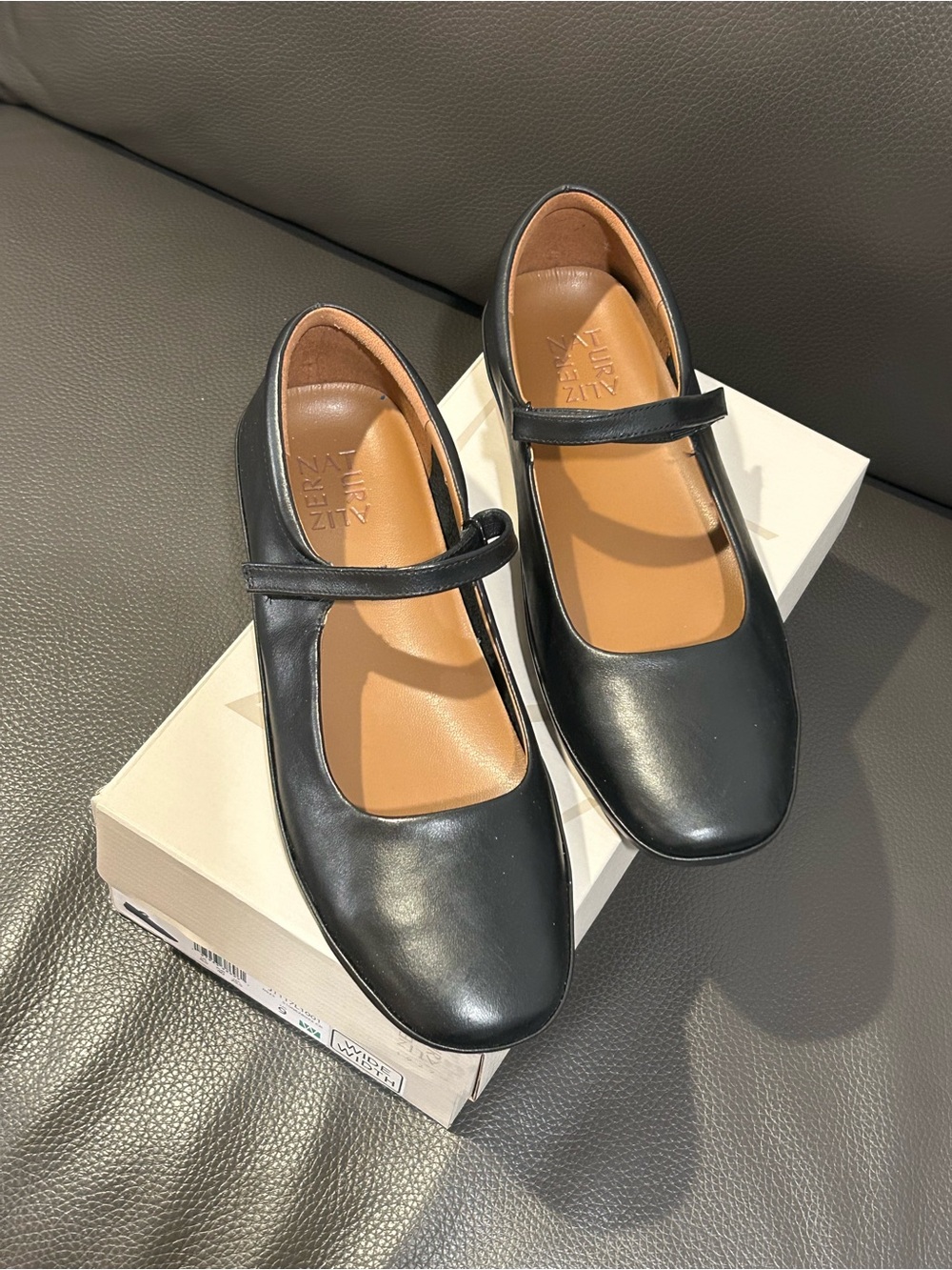 Naturalizer Black Mary Jane Flat with Strap- Size 9W